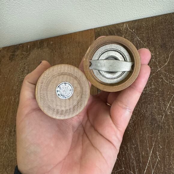 Nasco Japan Wooden MCM Vintage Salt Shaker and Pepper Grinder Set - Picture 9 of 9